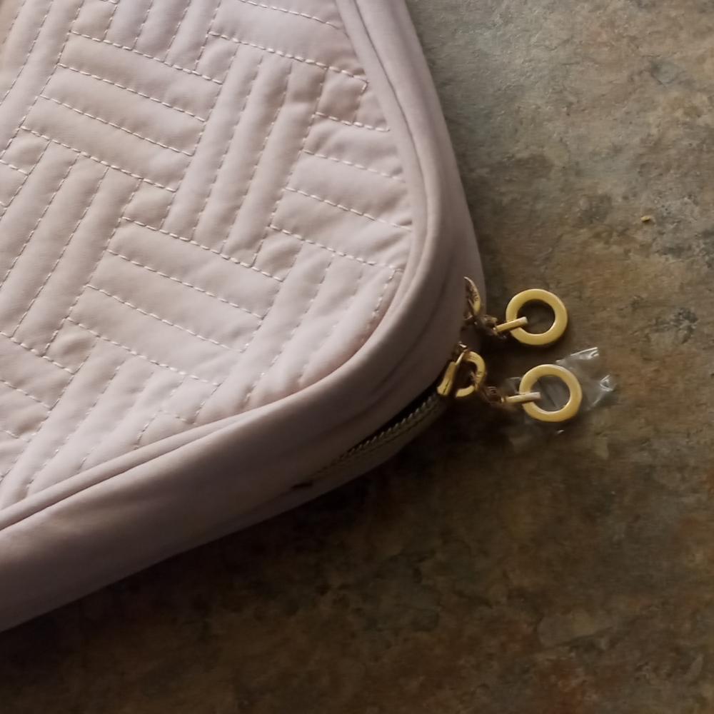 Quilted Light Pink Carry Bag - Women's Travel Organizer - Picture 5 of 6